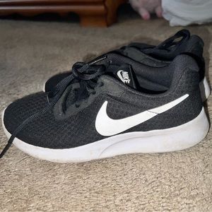 Women’s Nike Roshe